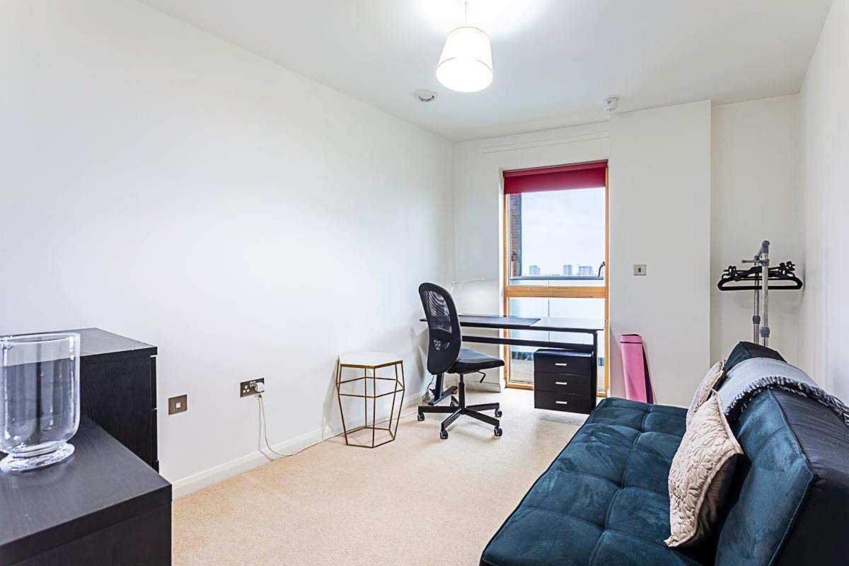 Trendy Queen'S Park Apartment With Views Across London Kültér fotó