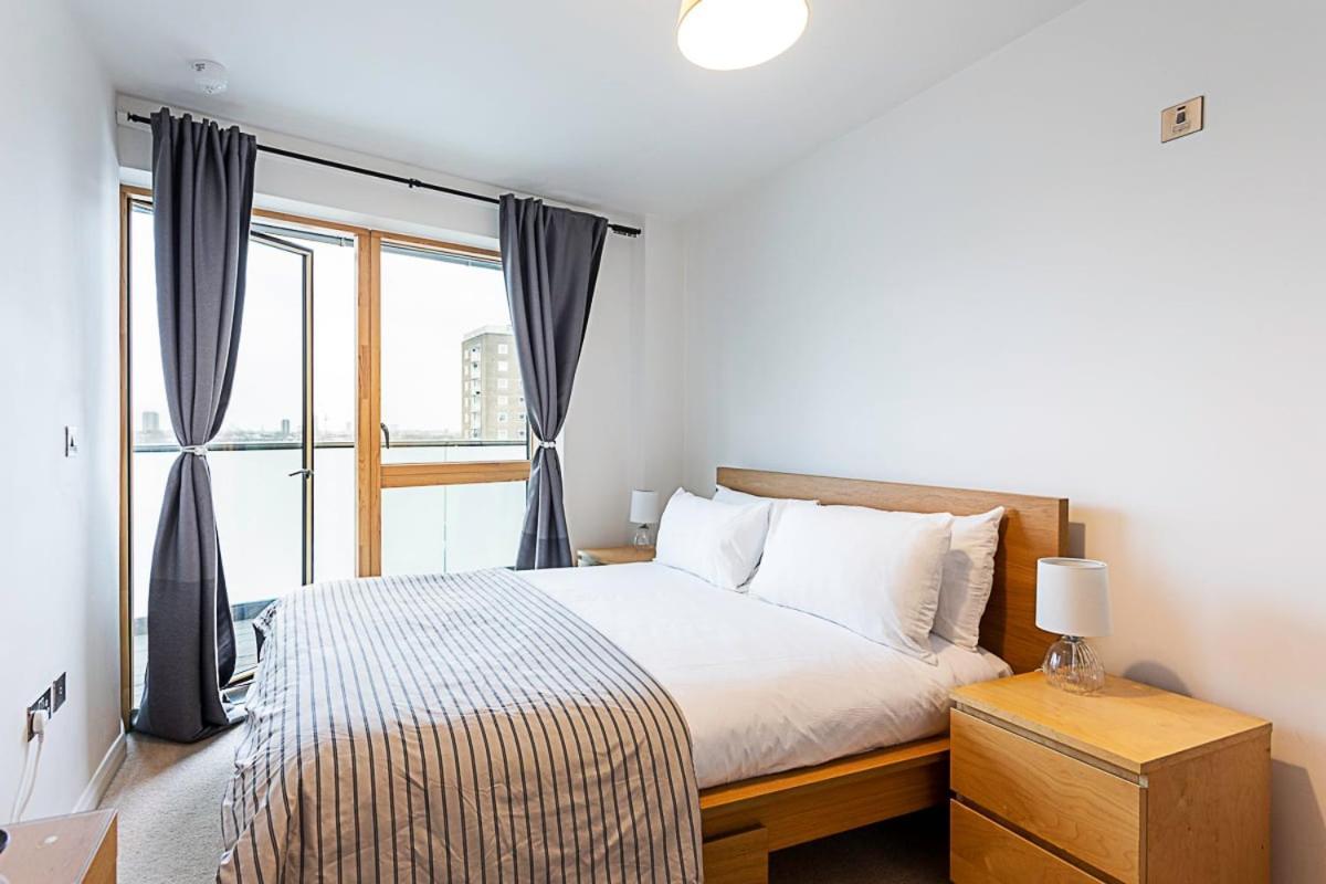 Trendy Queen'S Park Apartment With Views Across London Kültér fotó