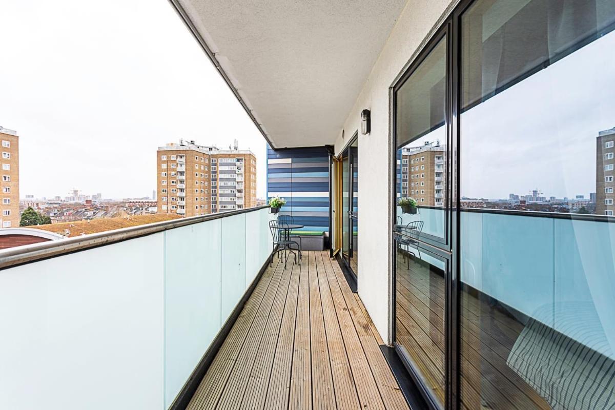 Trendy Queen'S Park Apartment With Views Across London Kültér fotó